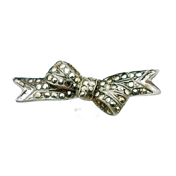 Vintage Sterling Silver Bow Brooch with Marcasite Sparkle and C Clasp - Picture 1 of 3